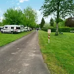 & - Val De Braye Camping
