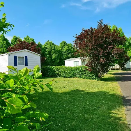 & - Val De Braye *