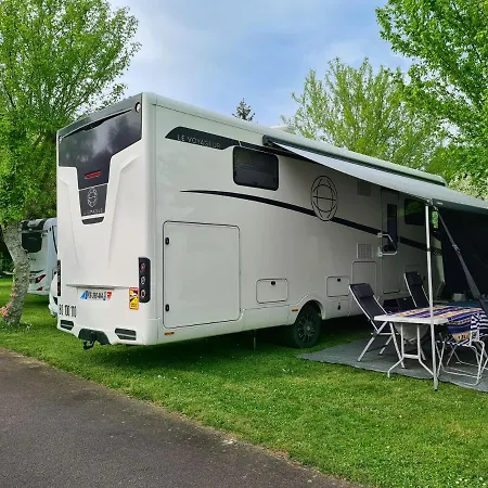 & - Val De Braye Camping *