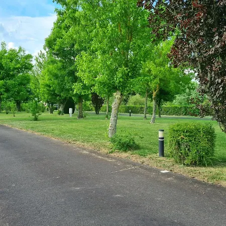 אתר קמפינג & - Val De Braye *