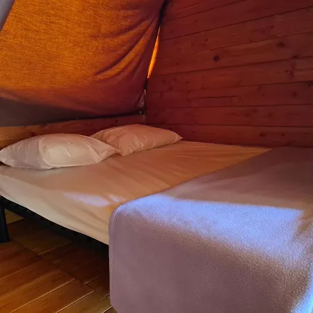 & - Val De Braye مكان تخييم *