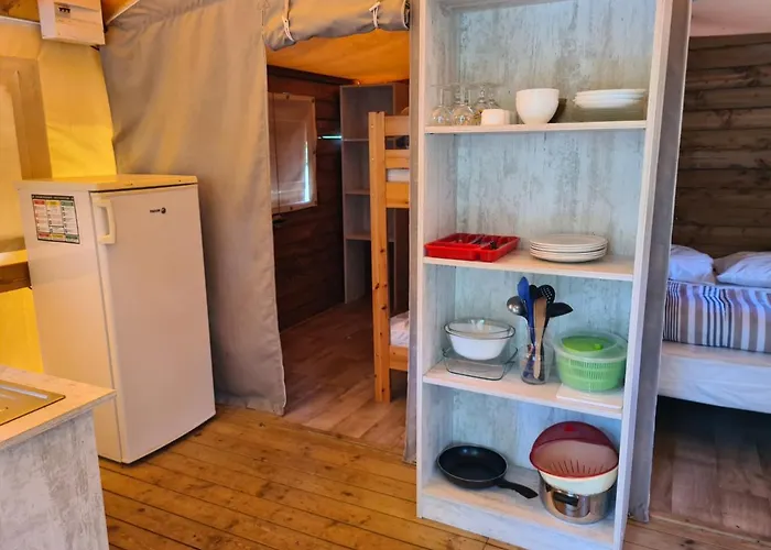 & - Val De Braye Camping