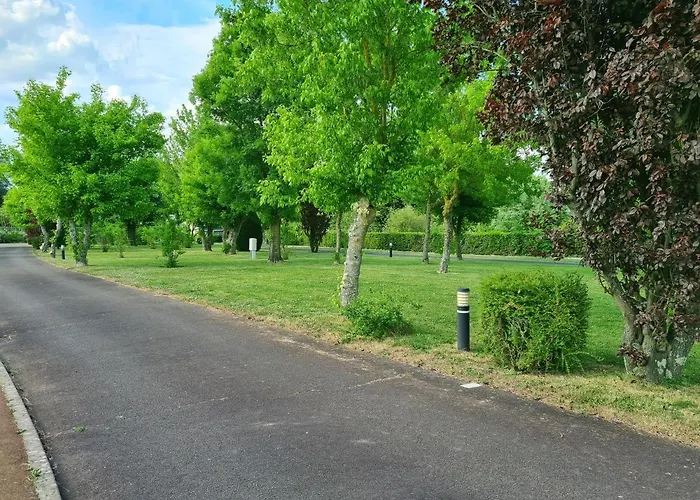 Camping & - Val De Braye *