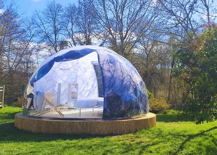 & - Val De Braye 营地